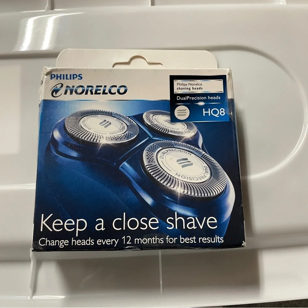 NEW IN BOX Philips Norelco HQ8 DualPrecision‎ Heads - Blue and White